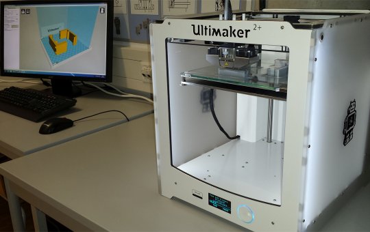 Bild 3D Drucker im Wirtschaftsingenieurwesen-Labor