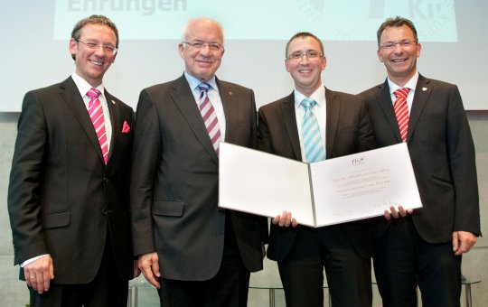 Professoren-Verleihung: FH Rektor Dr. Lüthi, DDr van Staa, Prof (FH) DI (FH) Fröhler und GF Dr. Madritsch