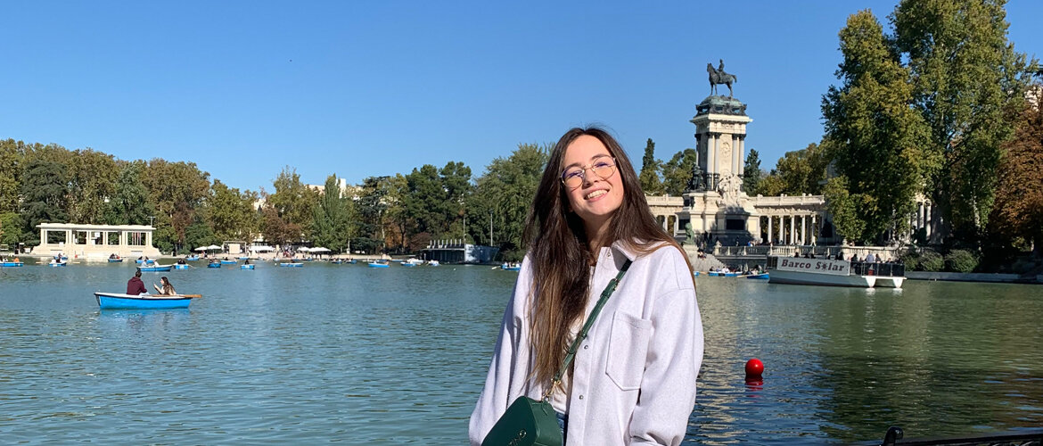 Die Stadt Madrid hat viel zu bieten – das Studentenleben hier vor Ort begeistert Flora Porstendorfer – unter anderem auch die vielen Parks, die fast schon als Erholungsgebiet durchgehen können.