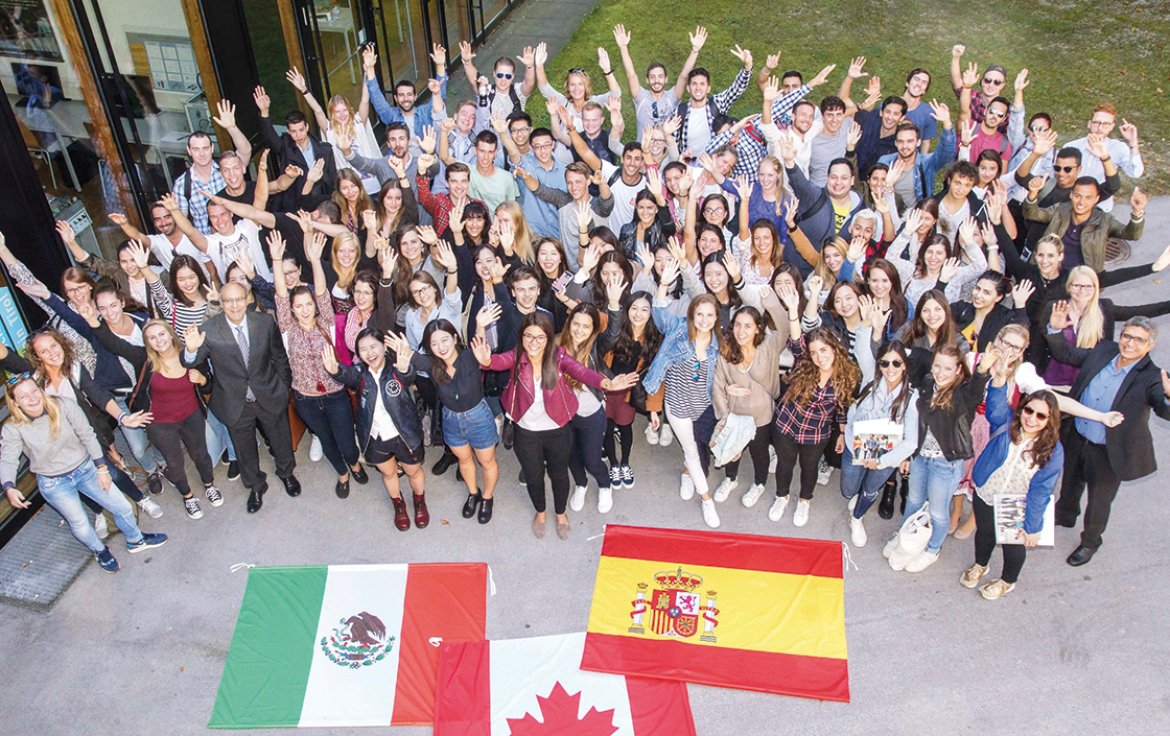 105 Incoming Students hat die FH Kufstein Tirol zum Start des Studienjahres 2016/17 begrüßt