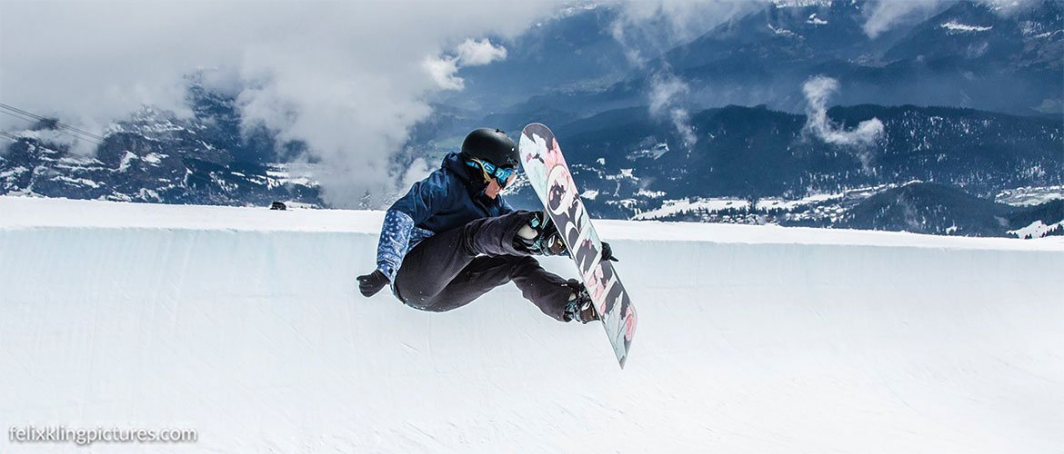Melina Merkhoffer beim Snowboarden