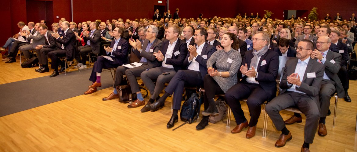 Das 8. Internationale Symposium Restrukturierung an der FH Kufstein Tirol hat sich zu einem wertgeschätzten Impulsgeber für VertreterInnen aus Insolvenzverwaltung, Unternehmensberatung, Interim Management und Kreditinstitute entwickelt.