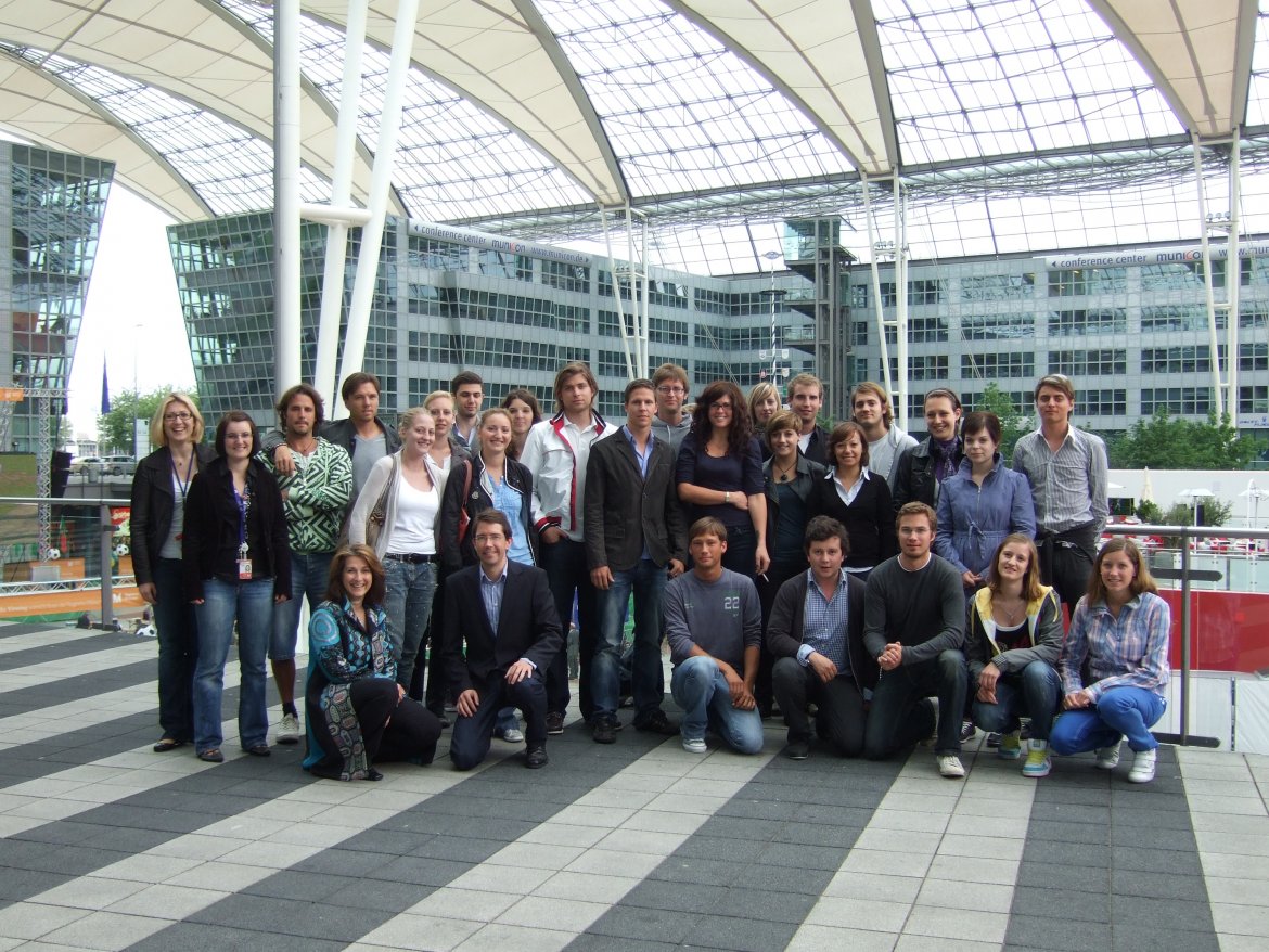 FM-Studierende auf Exkursion am Flughafen München